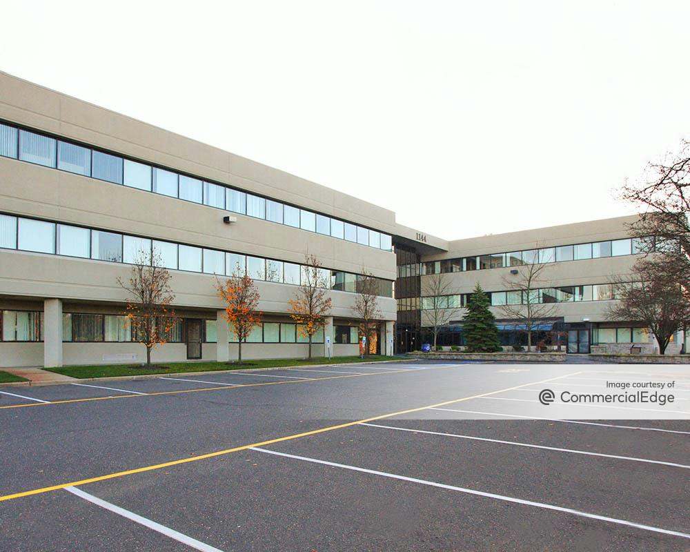 1144 Hooper Avenue, Toms River Office Space For Lease